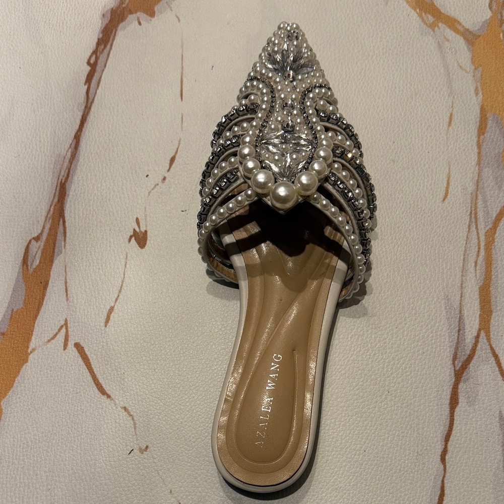 Elegant Silver and Pearl Embellished Flats